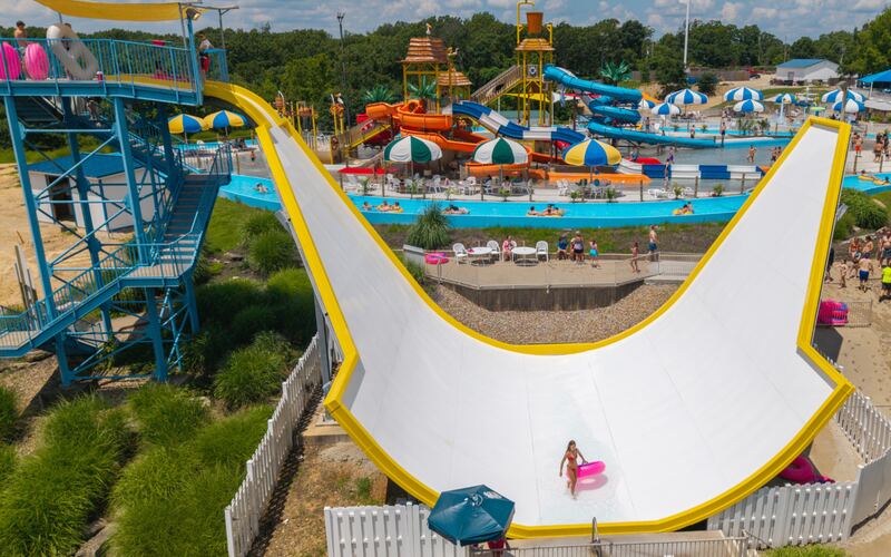 Hawaiian Halfpipe tube slide